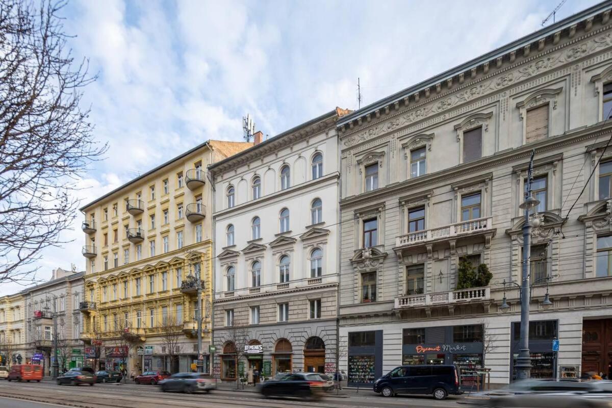 Vamhaz Boulevard Apartments Budapest Exterior photo