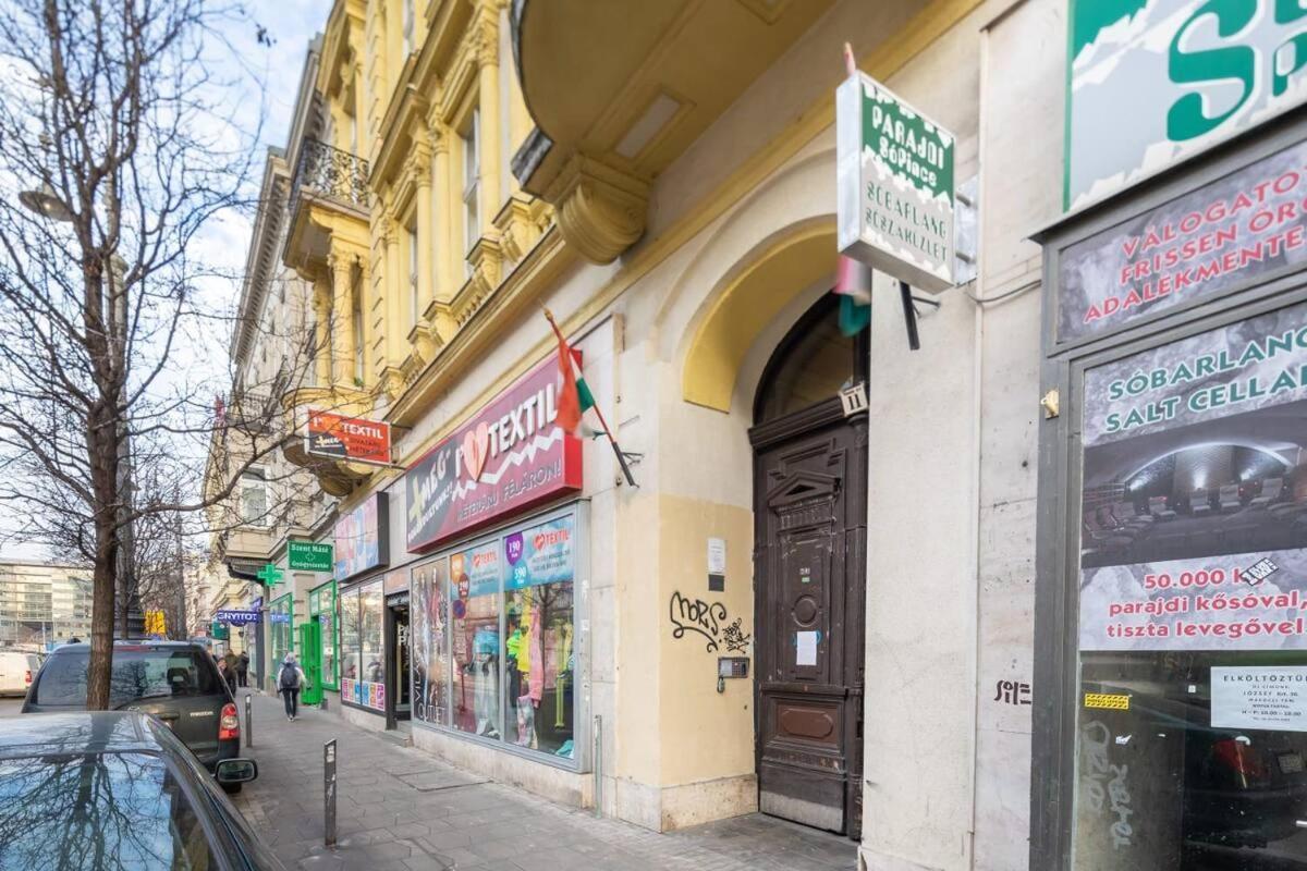 Vamhaz Boulevard Apartments Budapest Exterior photo